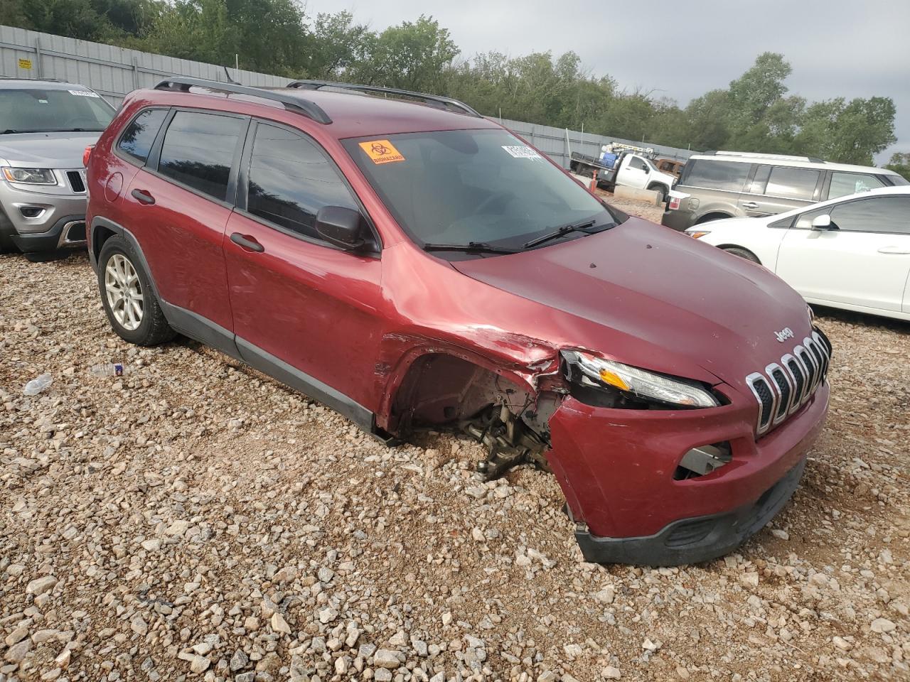 2015 Jeep Cherokee Sport - Фото 4