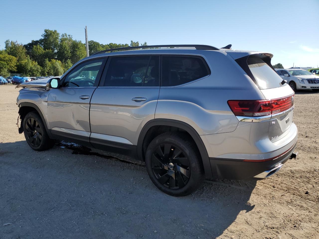 2025 Volkswagen Atlas Se - Image 2