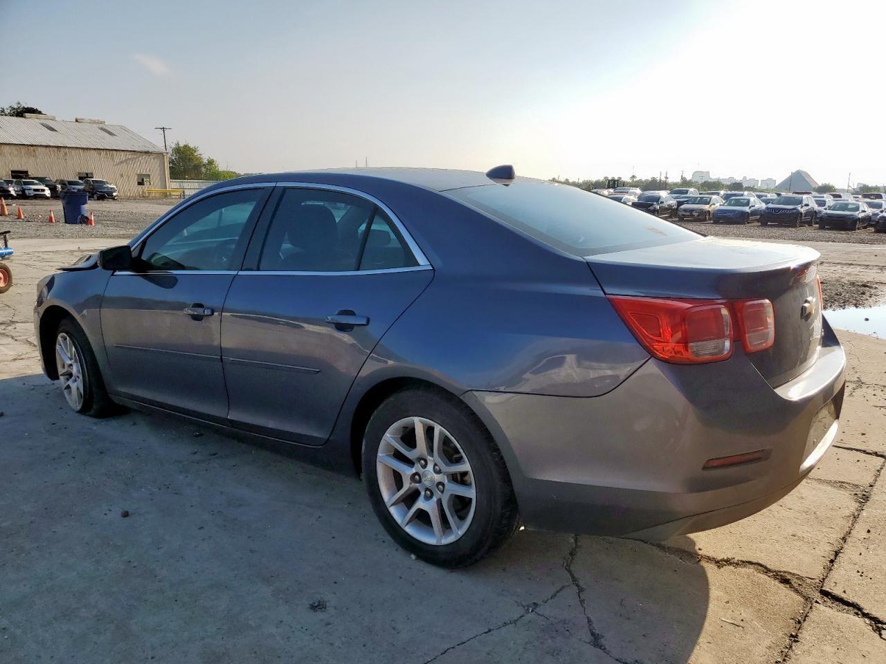 2014 Chevrolet Malibu 1Lt - Фото 2