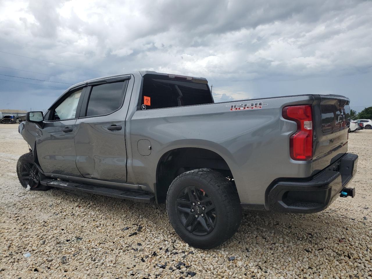 2021 Chevrolet Silverado K1500 Trail Boss Custom - Фото 2