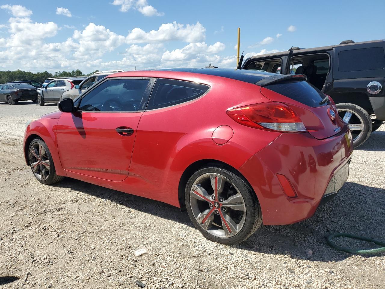 2016 Hyundai Veloster - Image 2