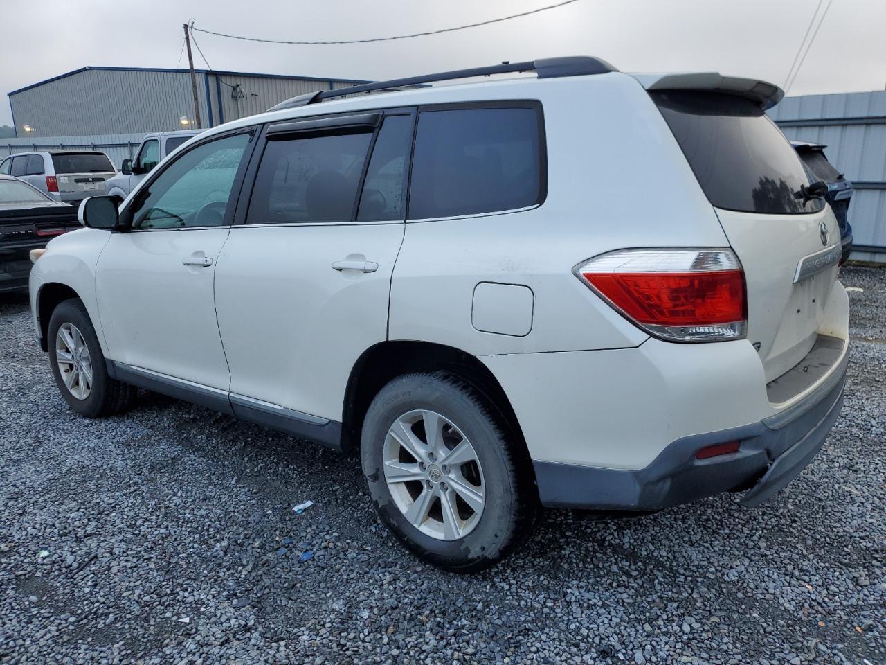 2011 Toyota Highlander Base - Фото 2