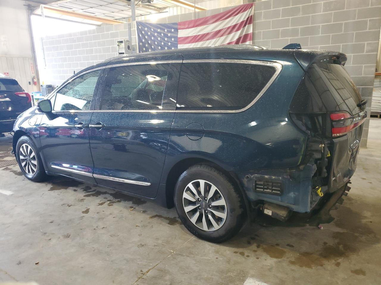 2021 Chrysler Pacifica Hybrid Limited - Фото 2