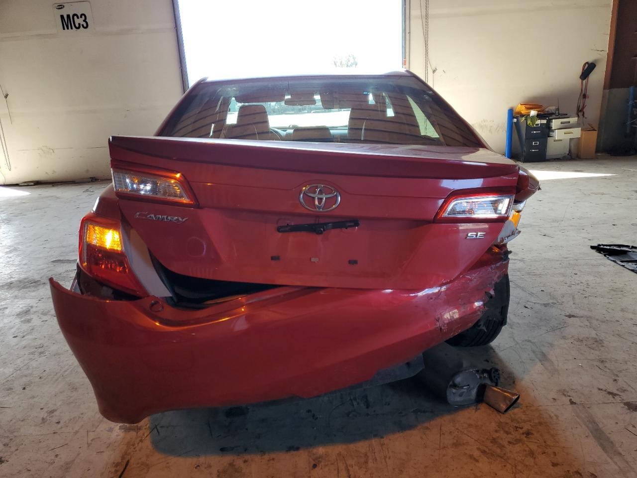 2012 Toyota Camry Base - Фото 6