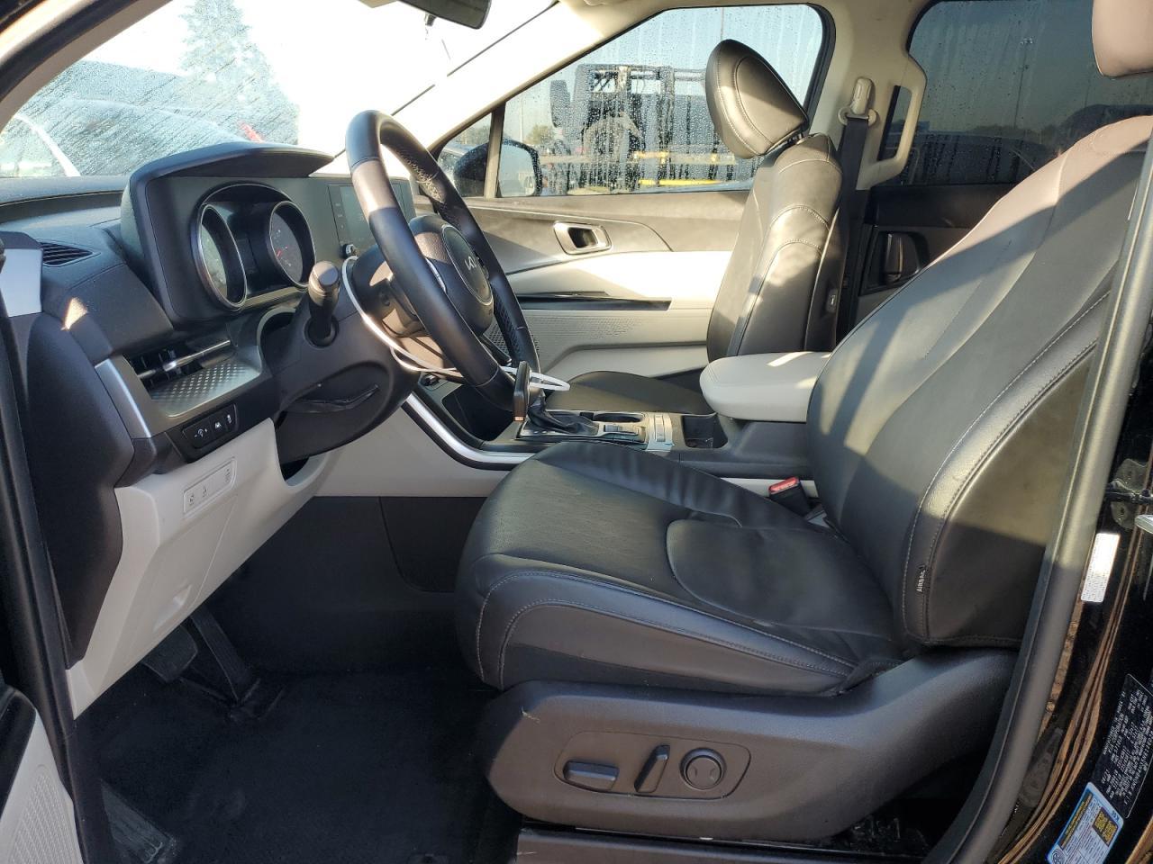 2022 Kia Carnival Lx - Image 7