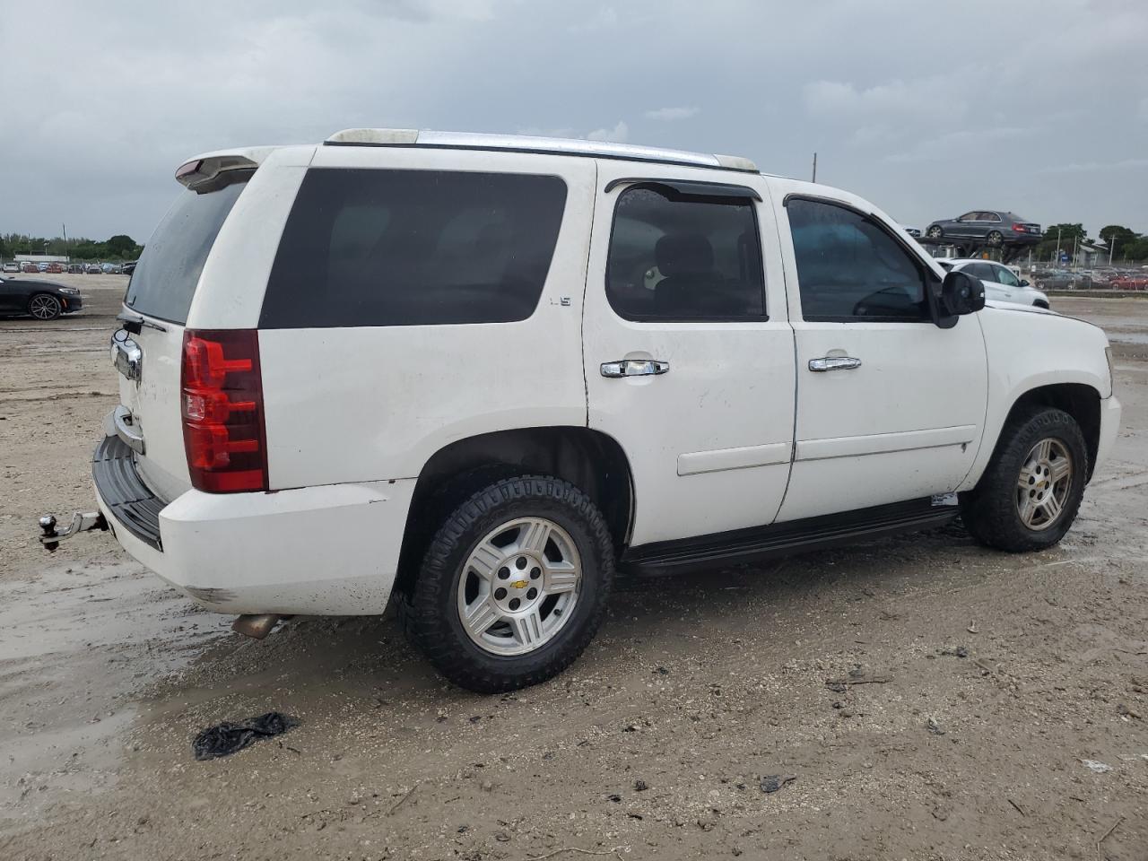 2008 Chevrolet Tahoe C1500 - Фото 3
