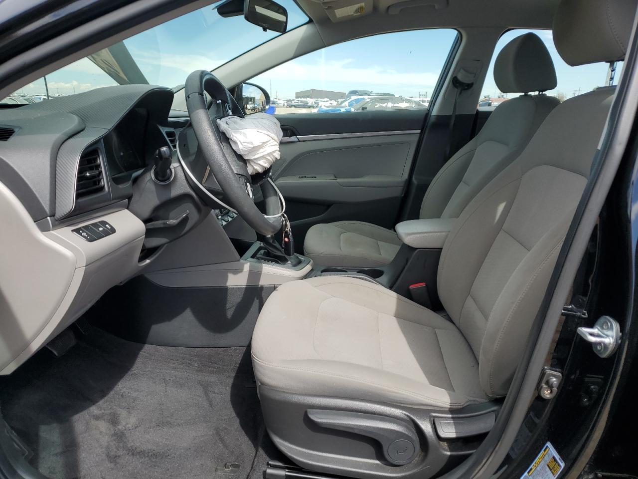 2020 Hyundai Elantra Se - Фото 7