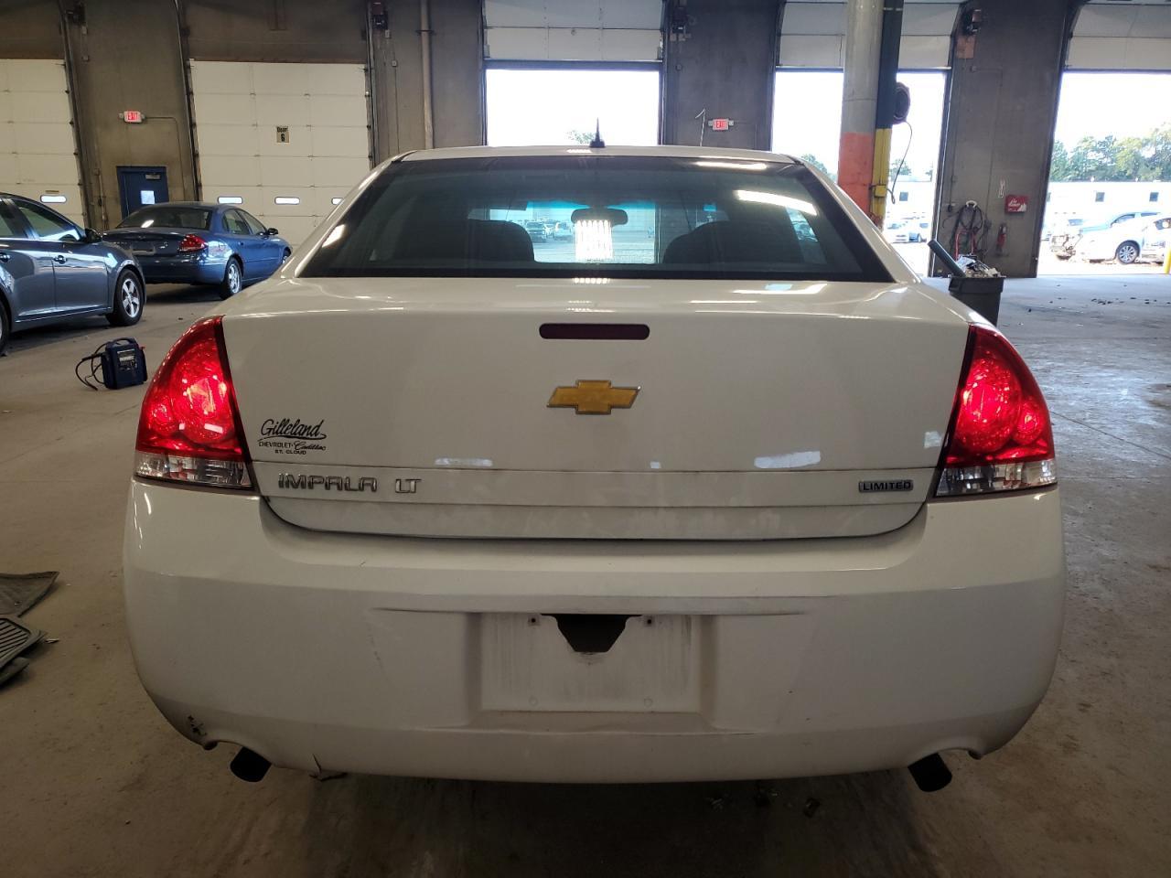 2014 Chevrolet Impala Limited Lt - Image 6