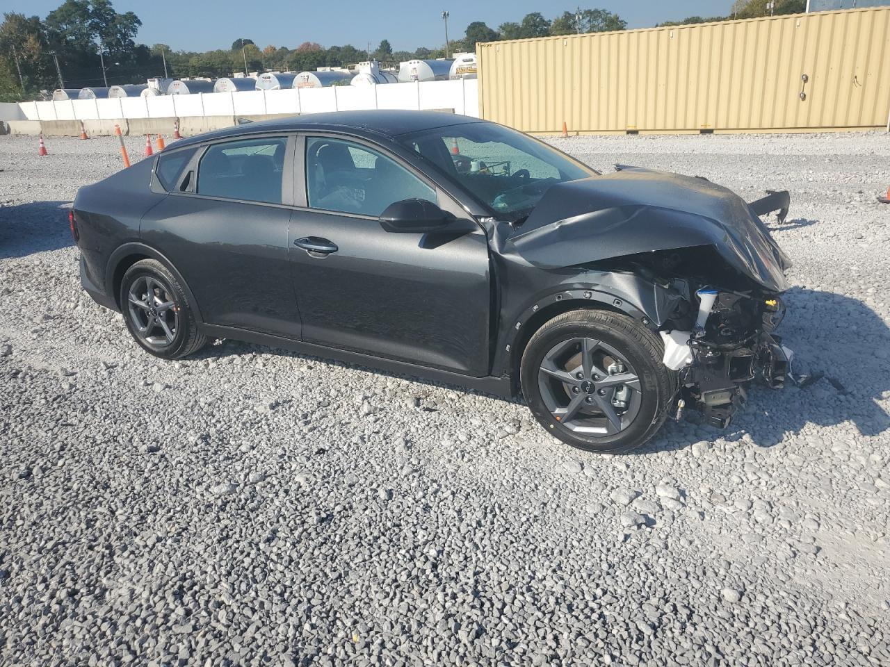 2025 Kia K4 Lx - Image 4