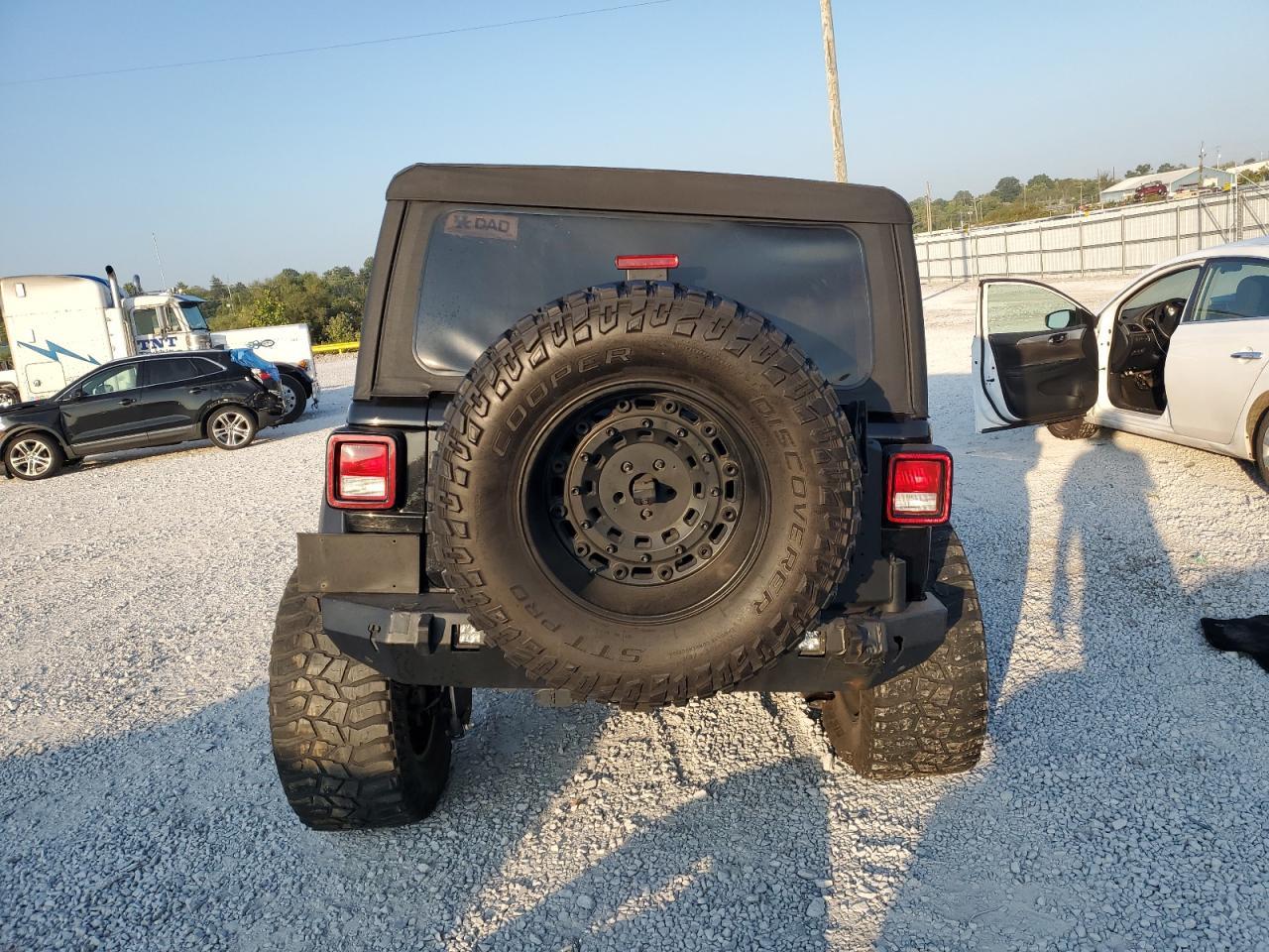 2018 Jeep Wrangler Unlimited Sport - Image 6