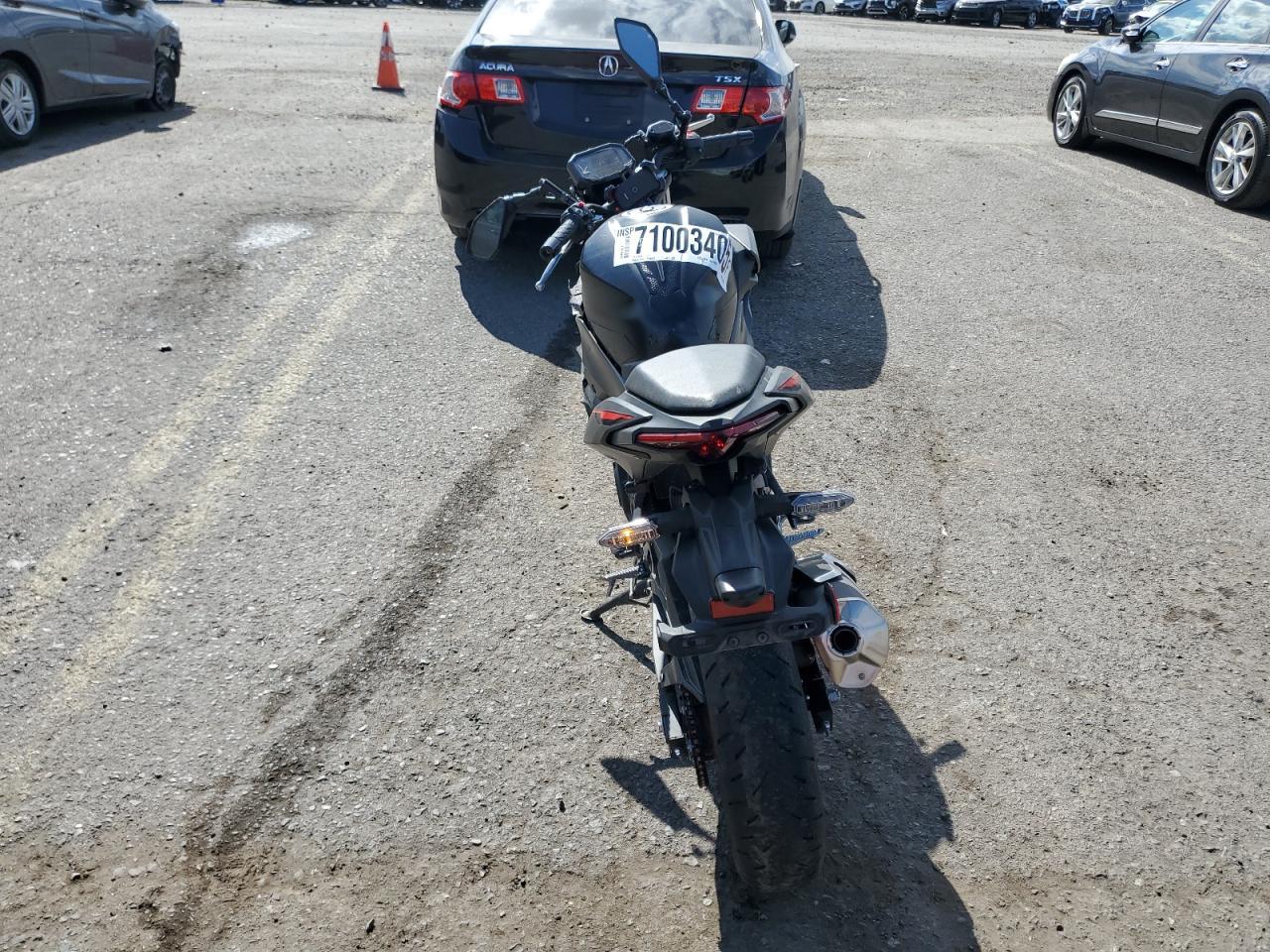 2024 Kawasaki Er500 - Фото 4