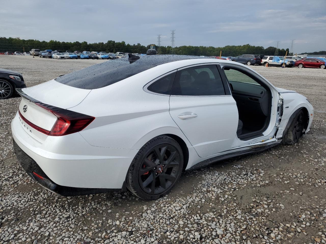 2022 Hyundai Sonata N Line - Image 3