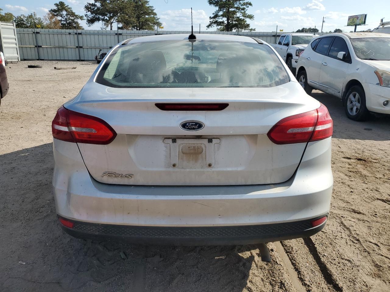 2017 Ford Focus S - Фото 6