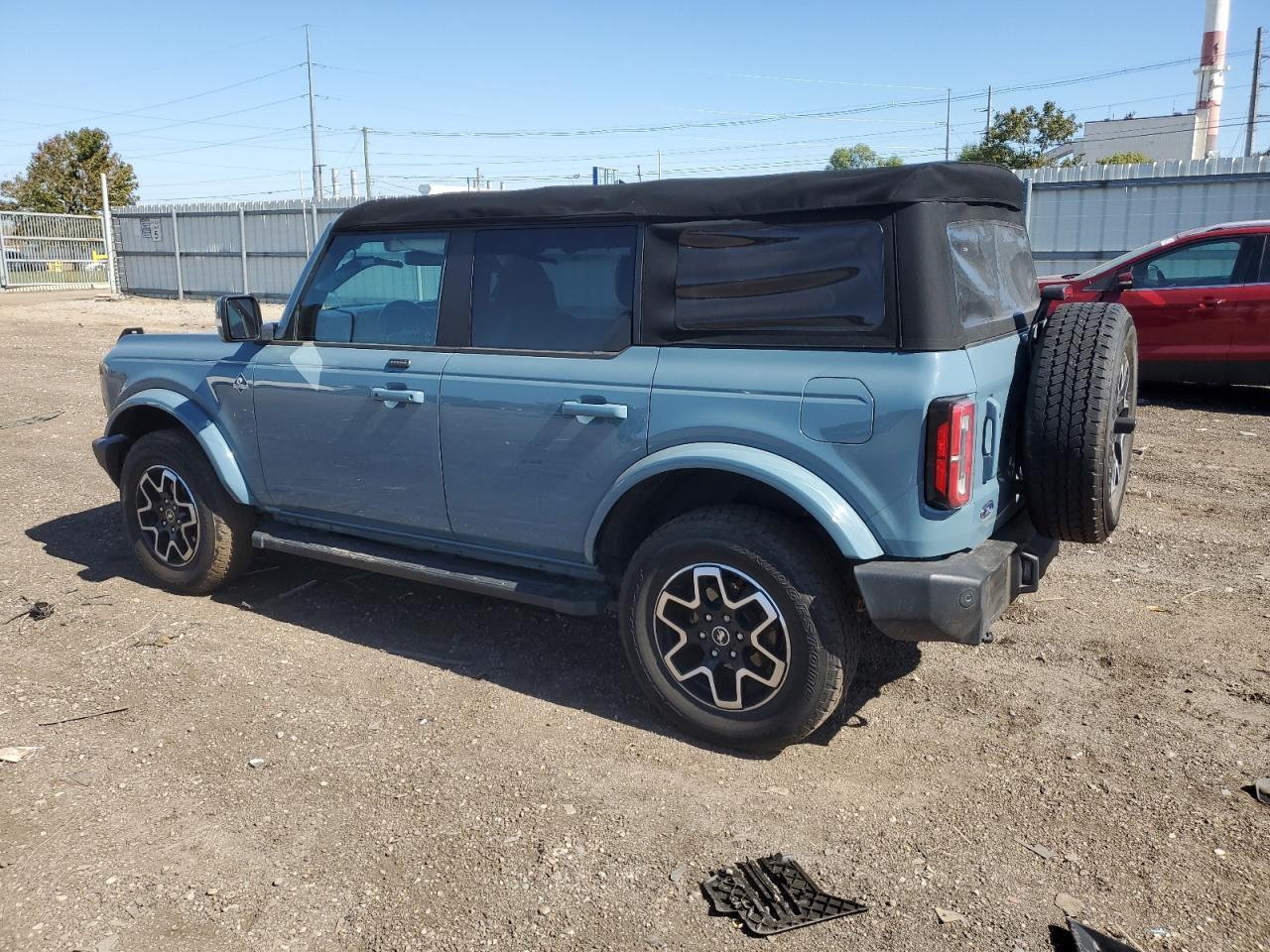 2021 Ford Bronco Base - Image 2