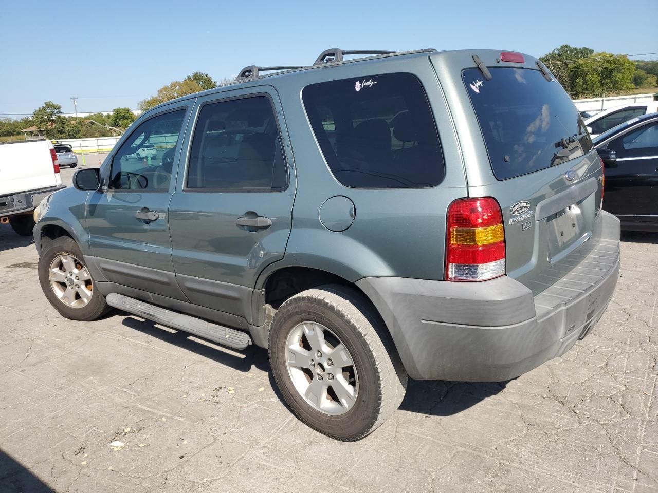 2007 Ford Escape Xlt - Image 2