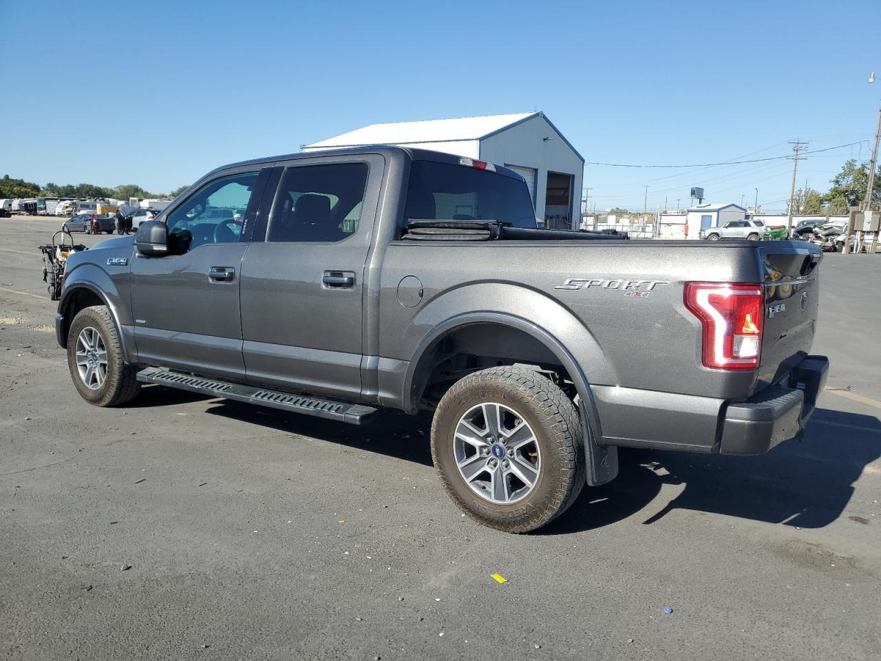 2017 Ford F150 Supercrew - Фото 2