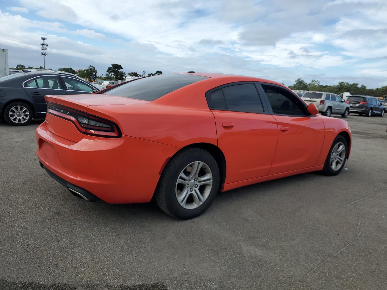 2020 Dodge Charger Sxt - Image 3