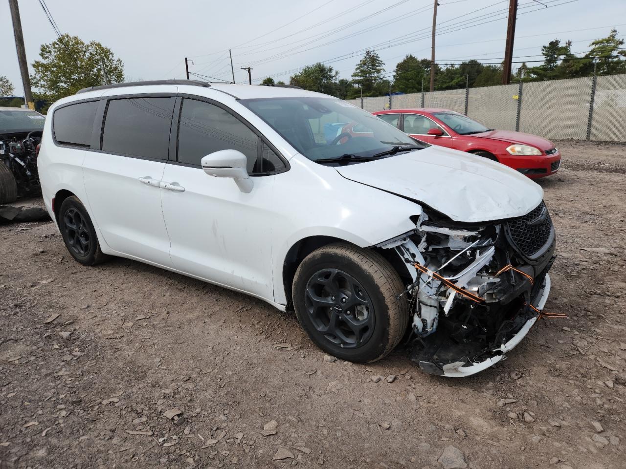 2021 Chrysler Pacifica Hybrid Touring L - Фото 4