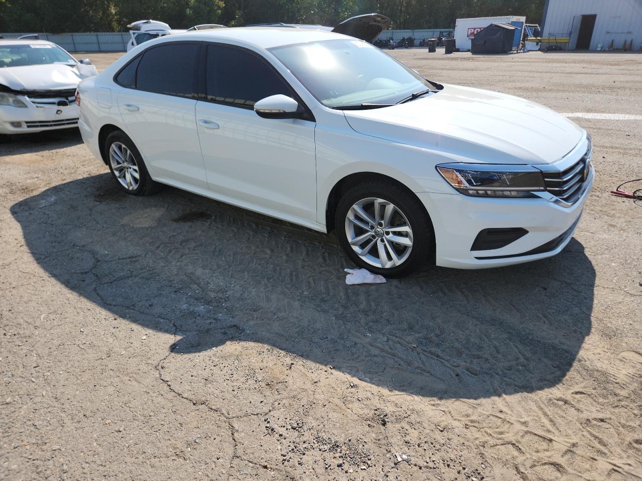 2021 Volkswagen Passat S - Фото 4