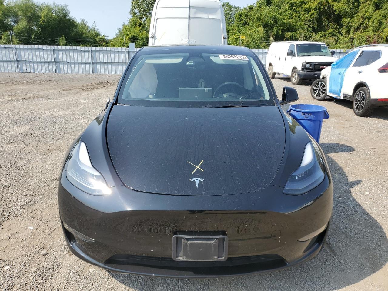 2023 Tesla Model Y - Image 5