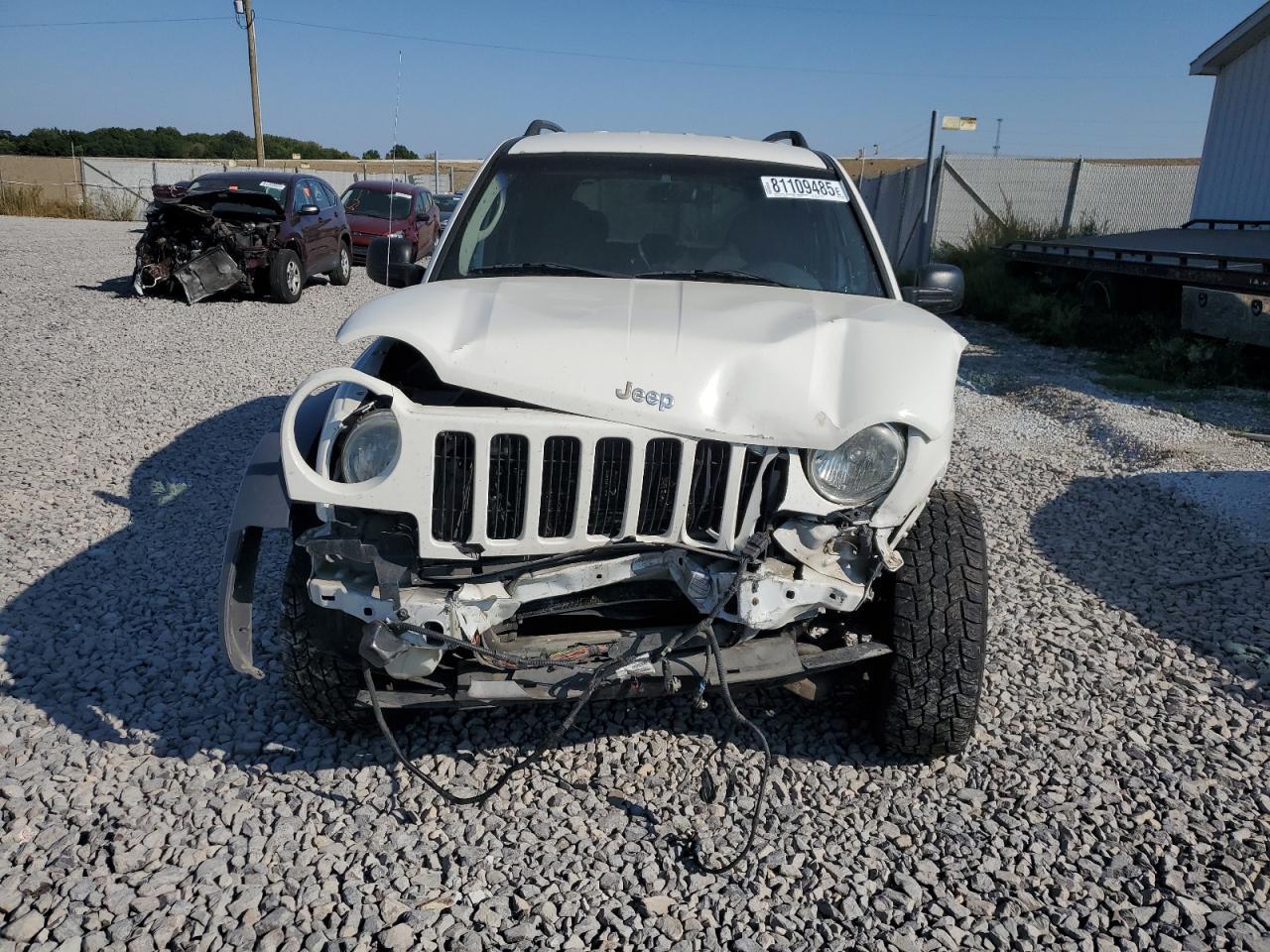 2002 Jeep Liberty Sport - Image 5