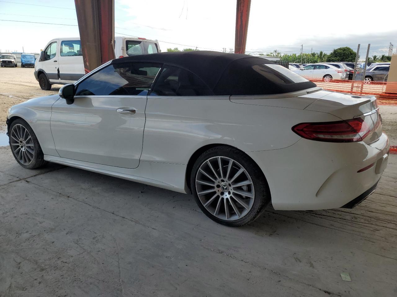 2019 Mercedes-Benz C 300 - Фото 2