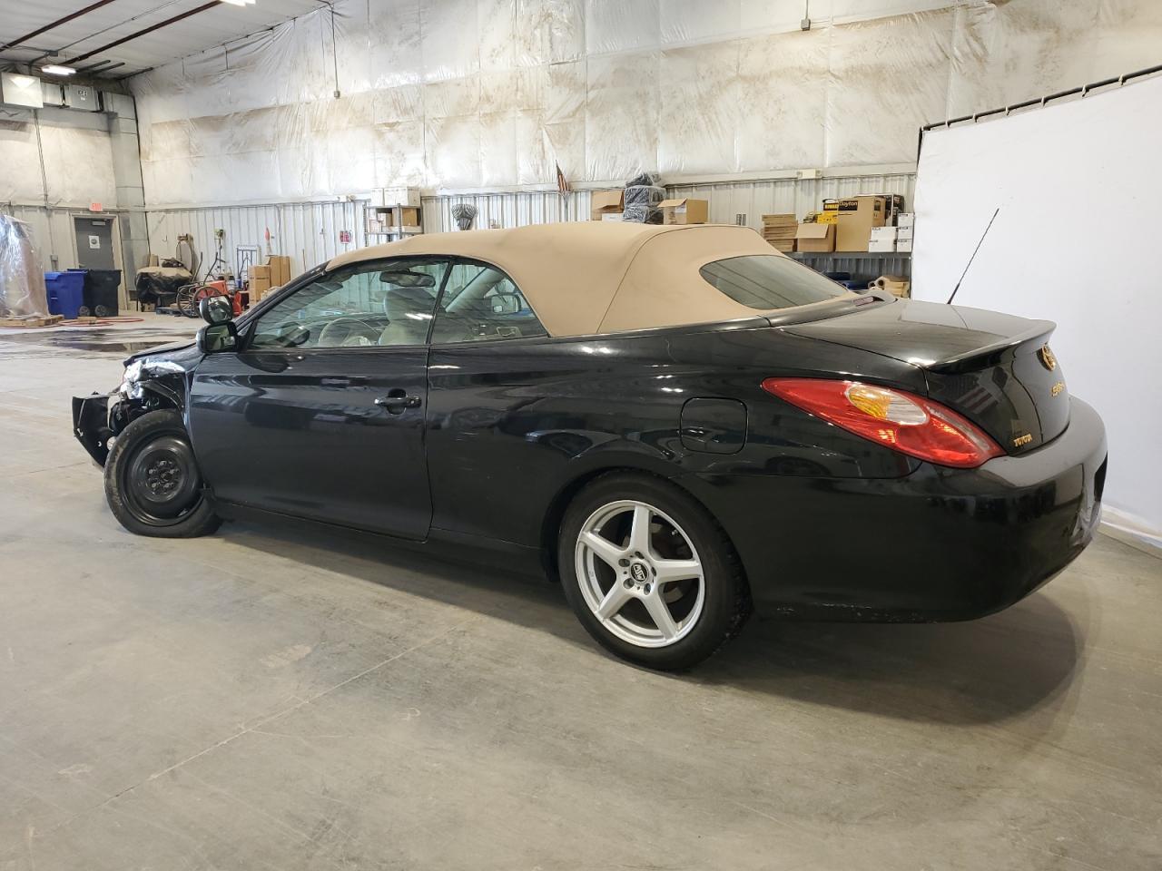 2004 Toyota Camry Solara Se - Фото 2