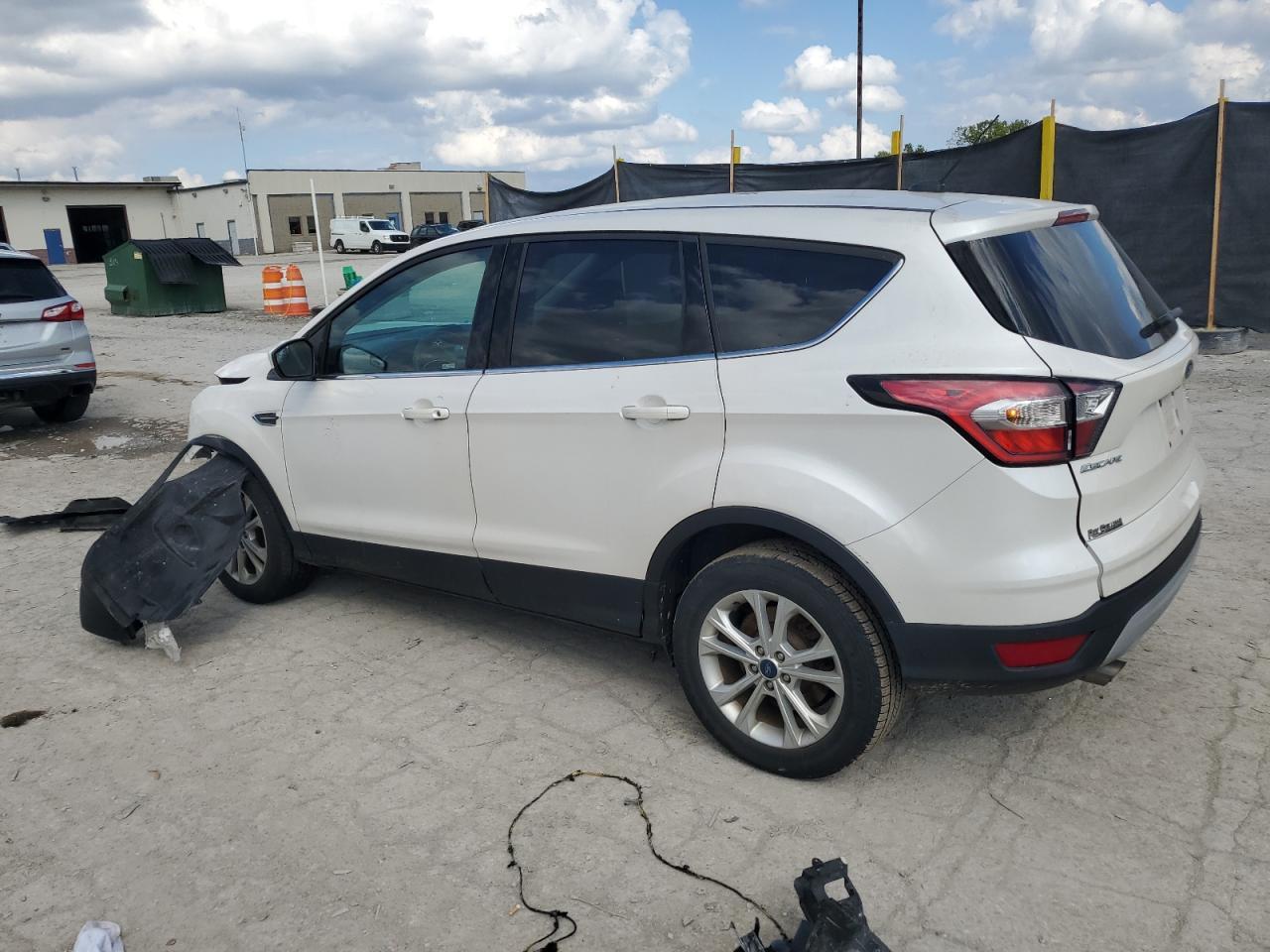 2017 Ford Escape Se - Фото 2