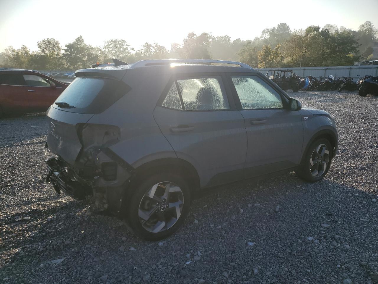 2022 Hyundai Venue Sel - Фото 3