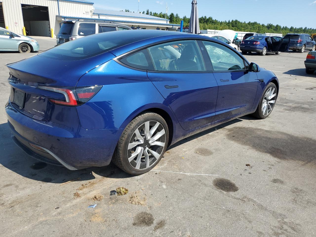2024 Tesla Model 3 - Image 3