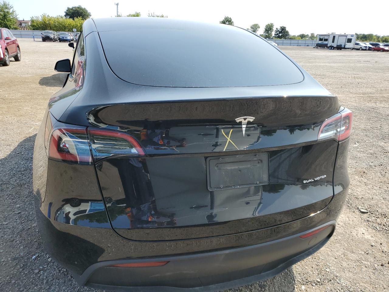 2023 Tesla Model Y - Image 6
