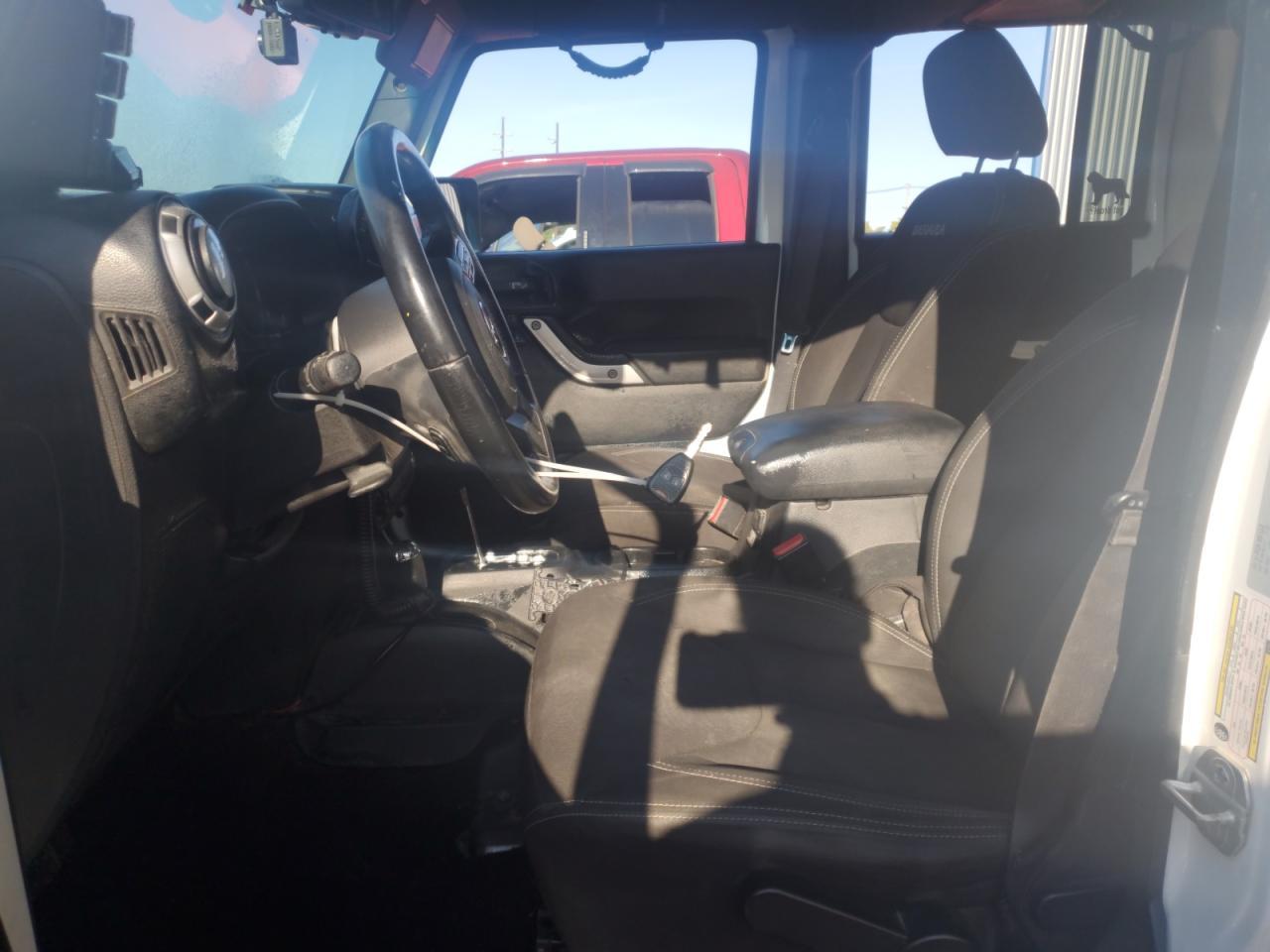 2016 Jeep Wrangler Unlimited Sahara - Фото 7