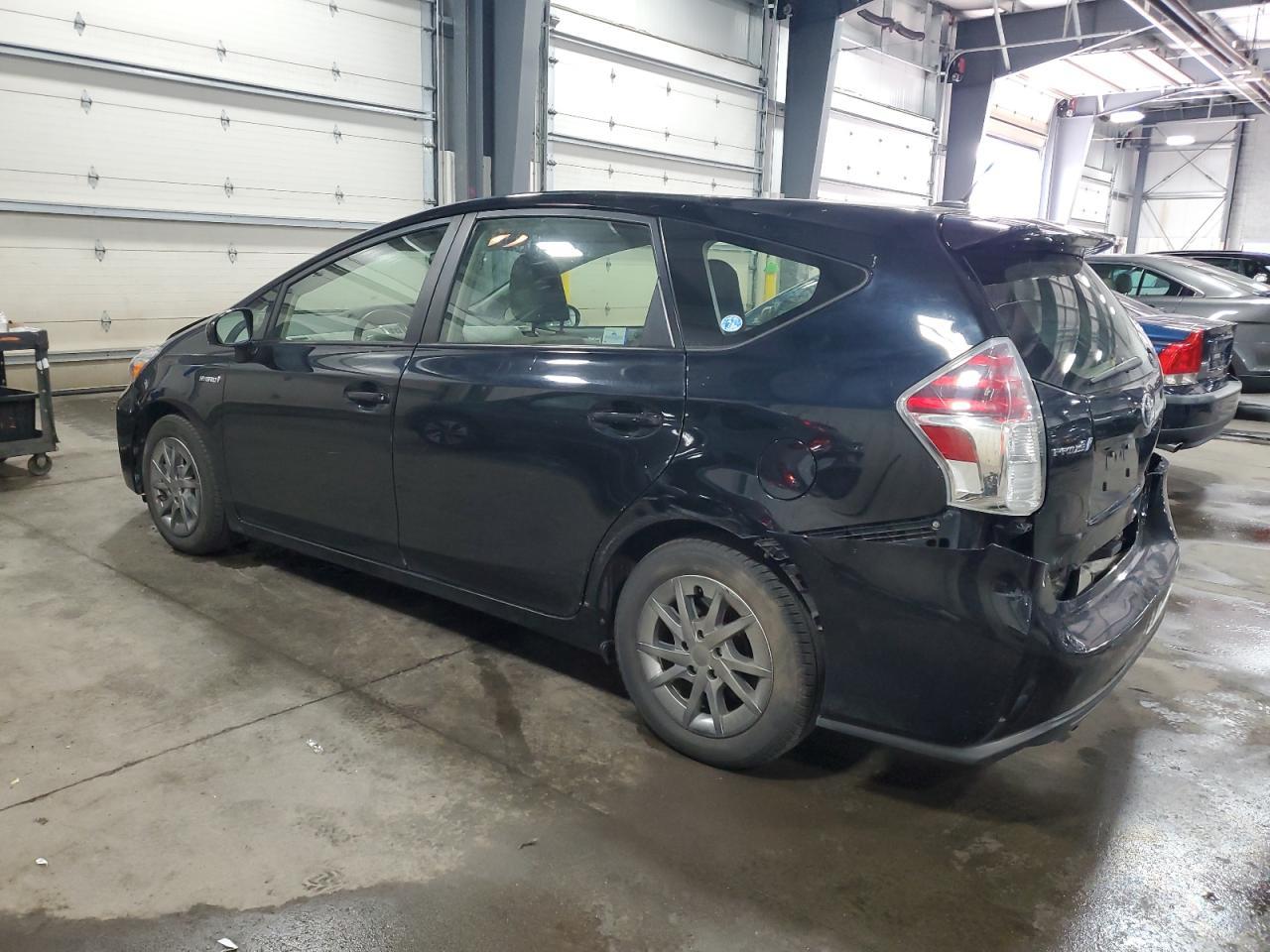 2015 Toyota Prius V - Image 2