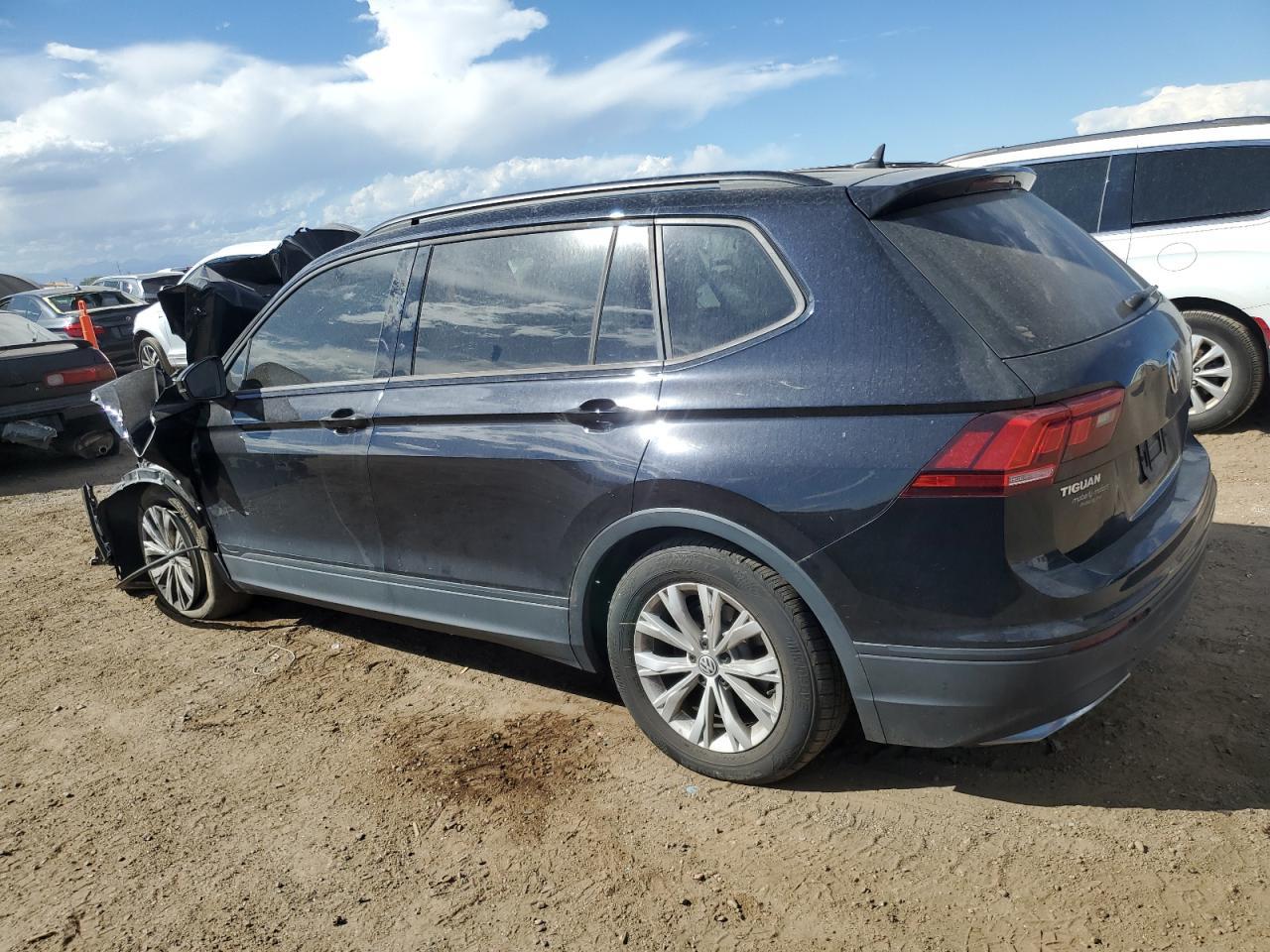 2020 Volkswagen Tiguan S - Фото 2