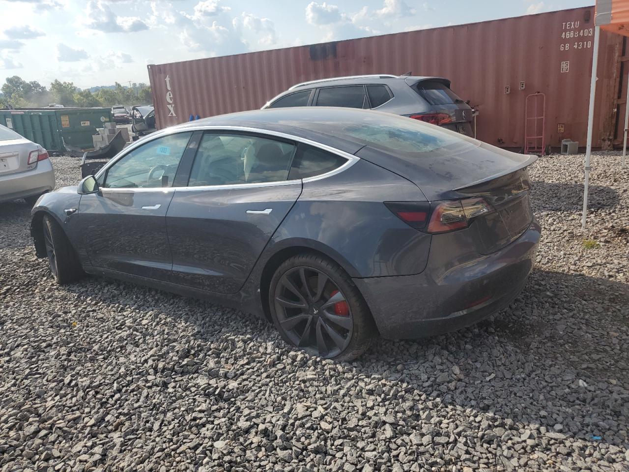 2020 Tesla Model 3 - Фото 2