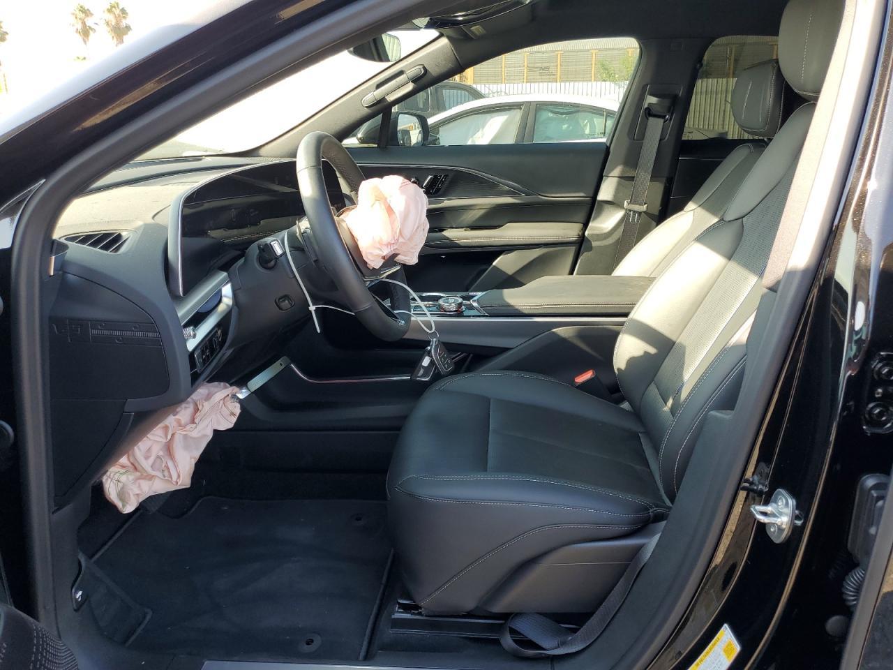 2025 Cadillac Lyriq Luxury - Фото 7