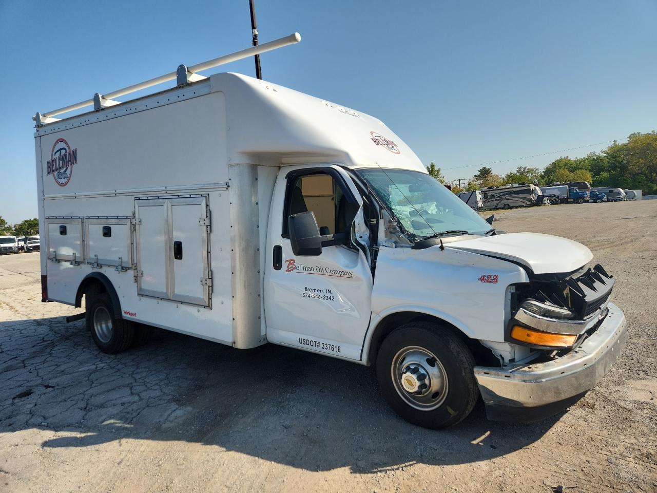 2023 Chevrolet Express G3 - Box Truck - Image 4