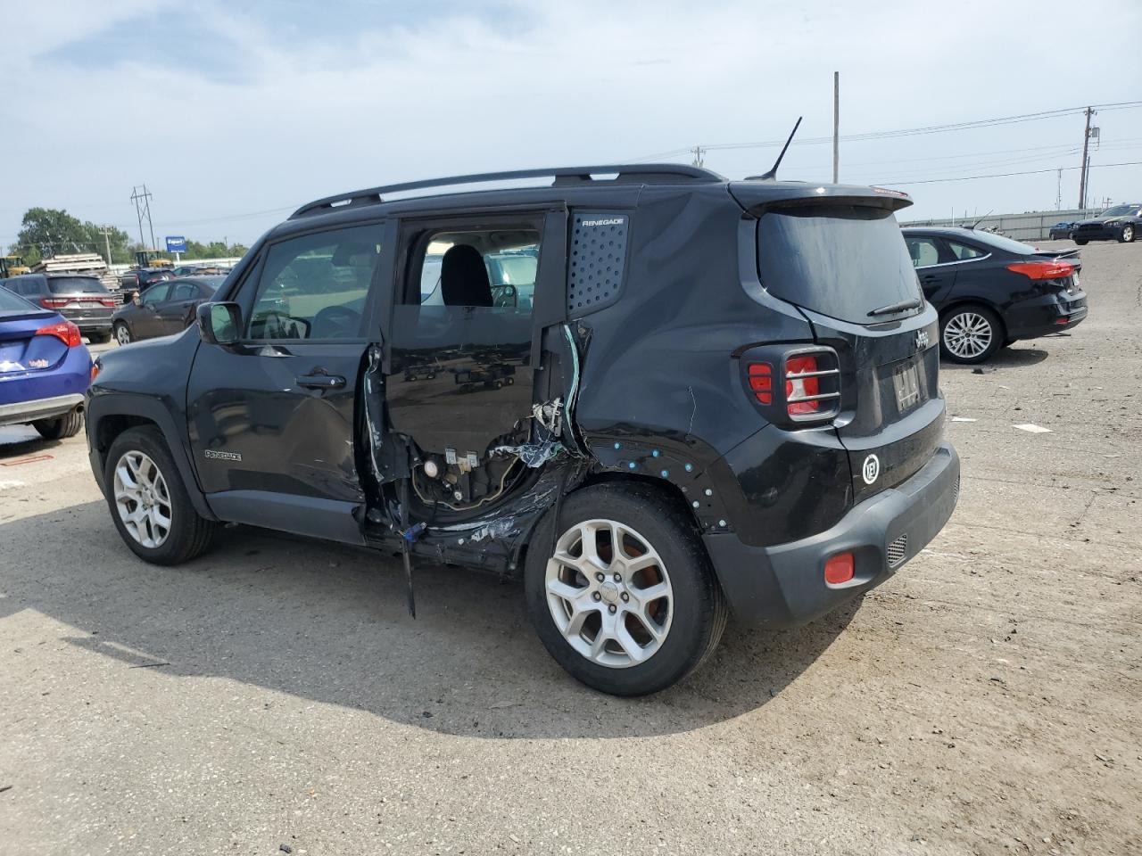 2017 Jeep Renegade Latitude - Фото 2