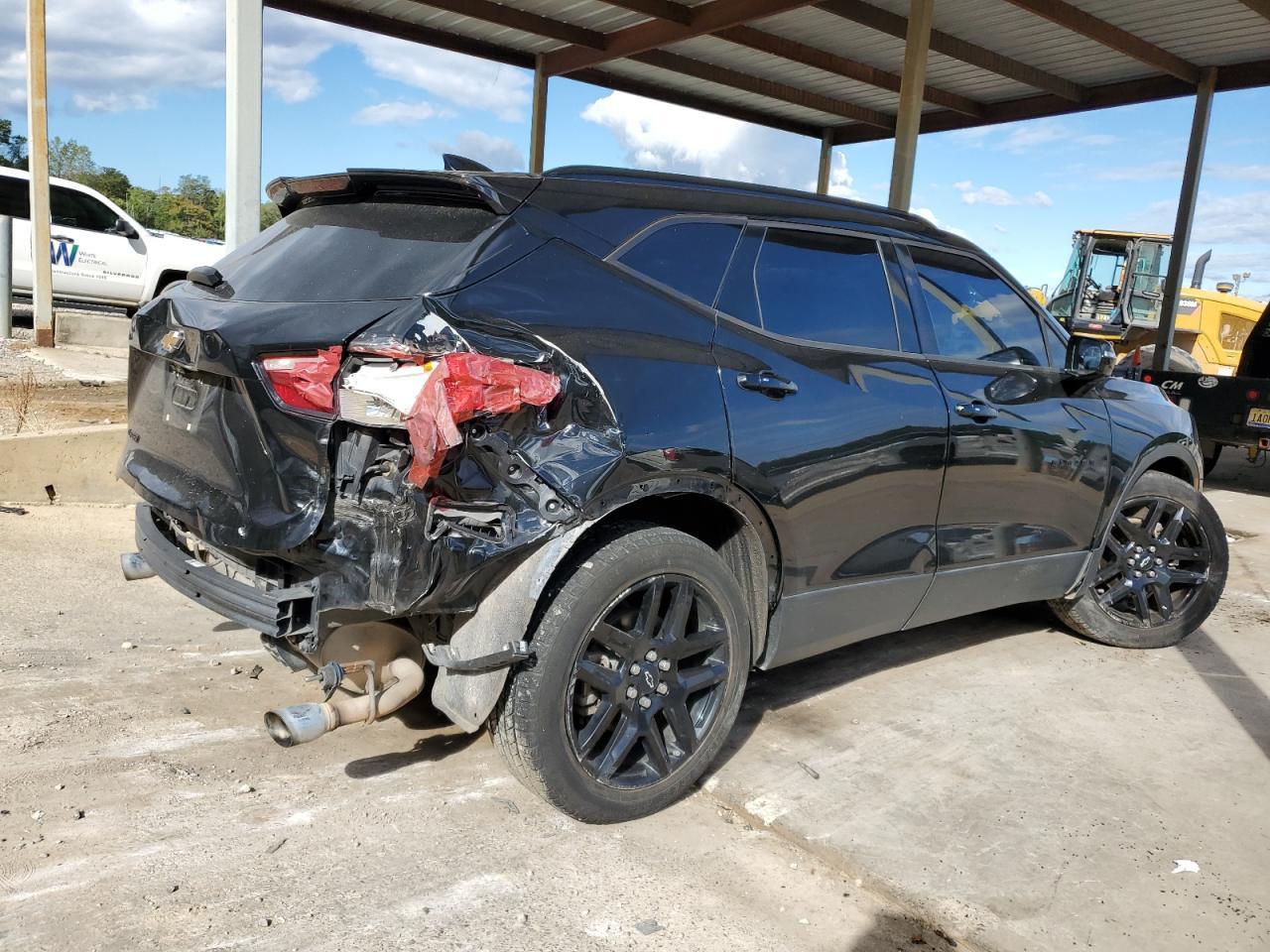 2019 Chevrolet Blazer 3Lt - Image 3