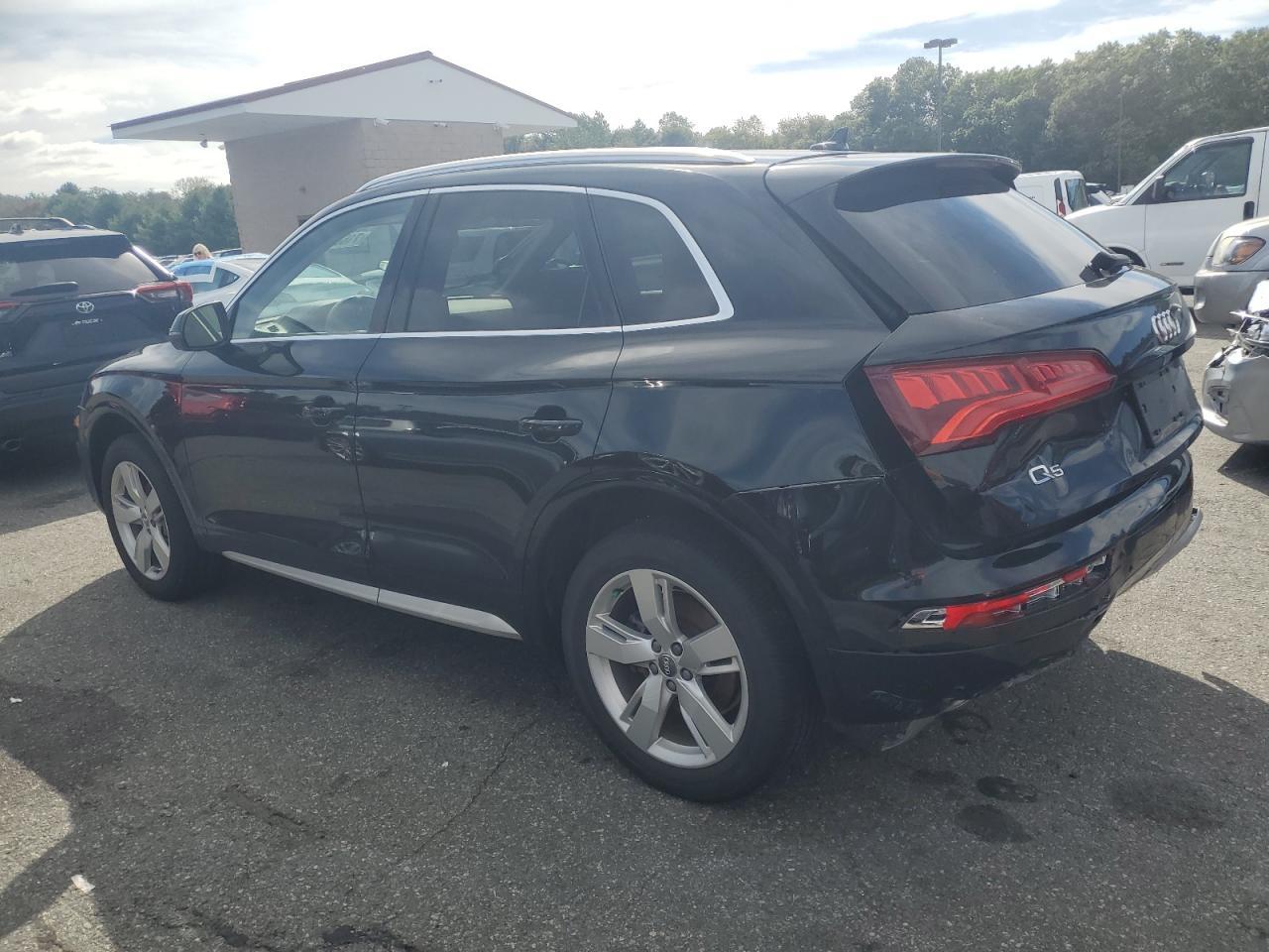 2019 Audi Q5 Premium Plus - Фото 2