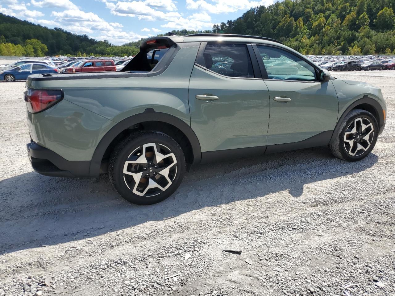 2022 Hyundai Santa Cruz Limited - Image 3
