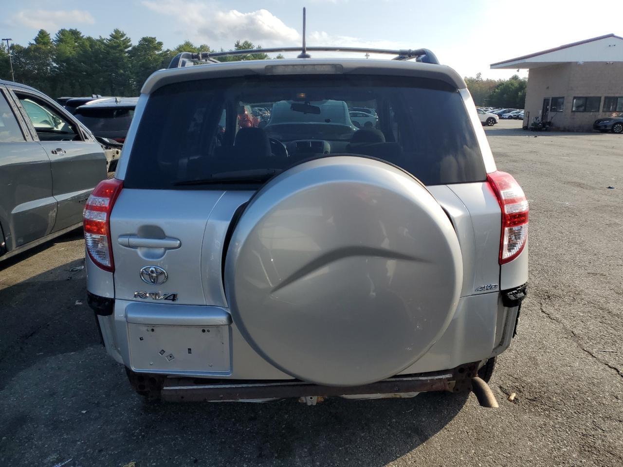 2011 Toyota Rav4 - Image 6