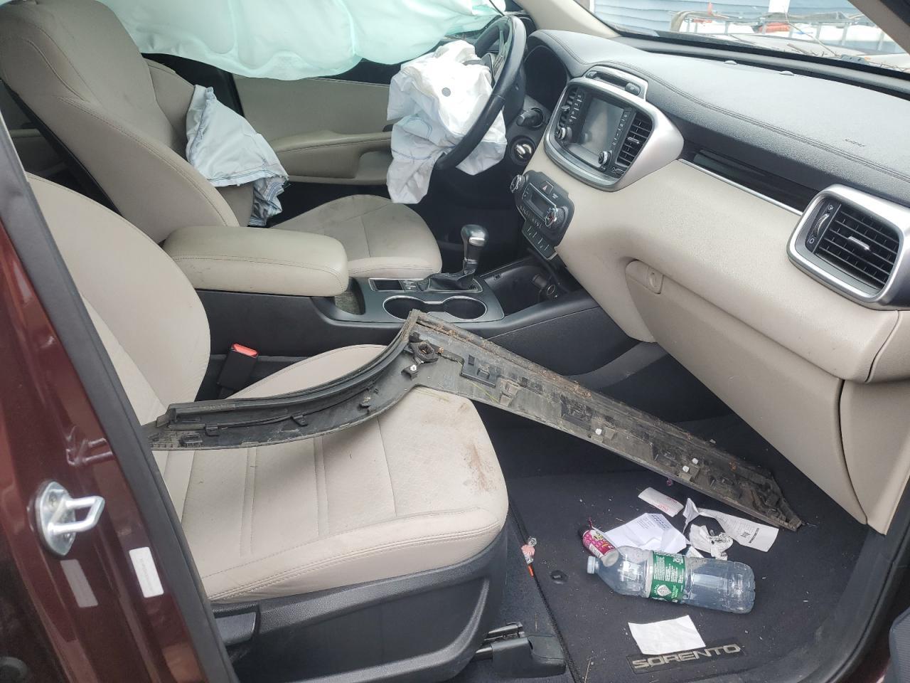 2019 Kia Sorento L - Image 7