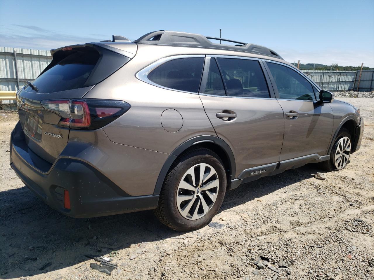 2022 Subaru Outback Premium - Фото 3
