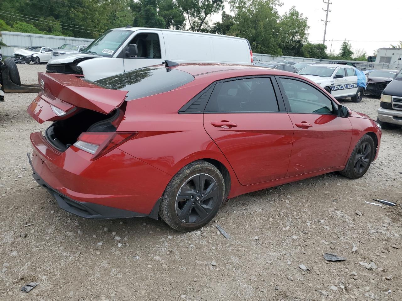 2023 Hyundai Elantra Sel - Фото 3