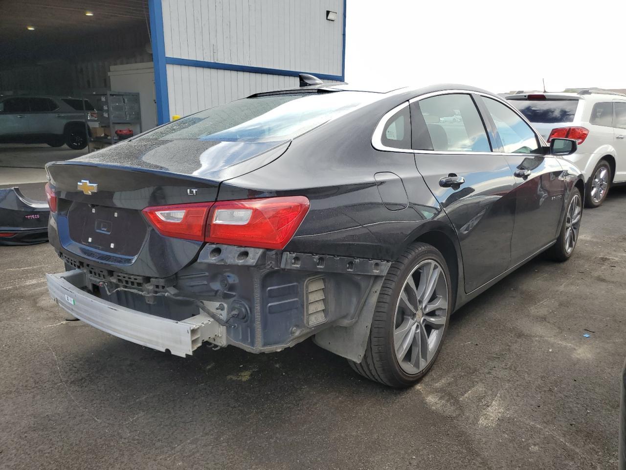 2023 Chevrolet Malibu Lt - Image 3