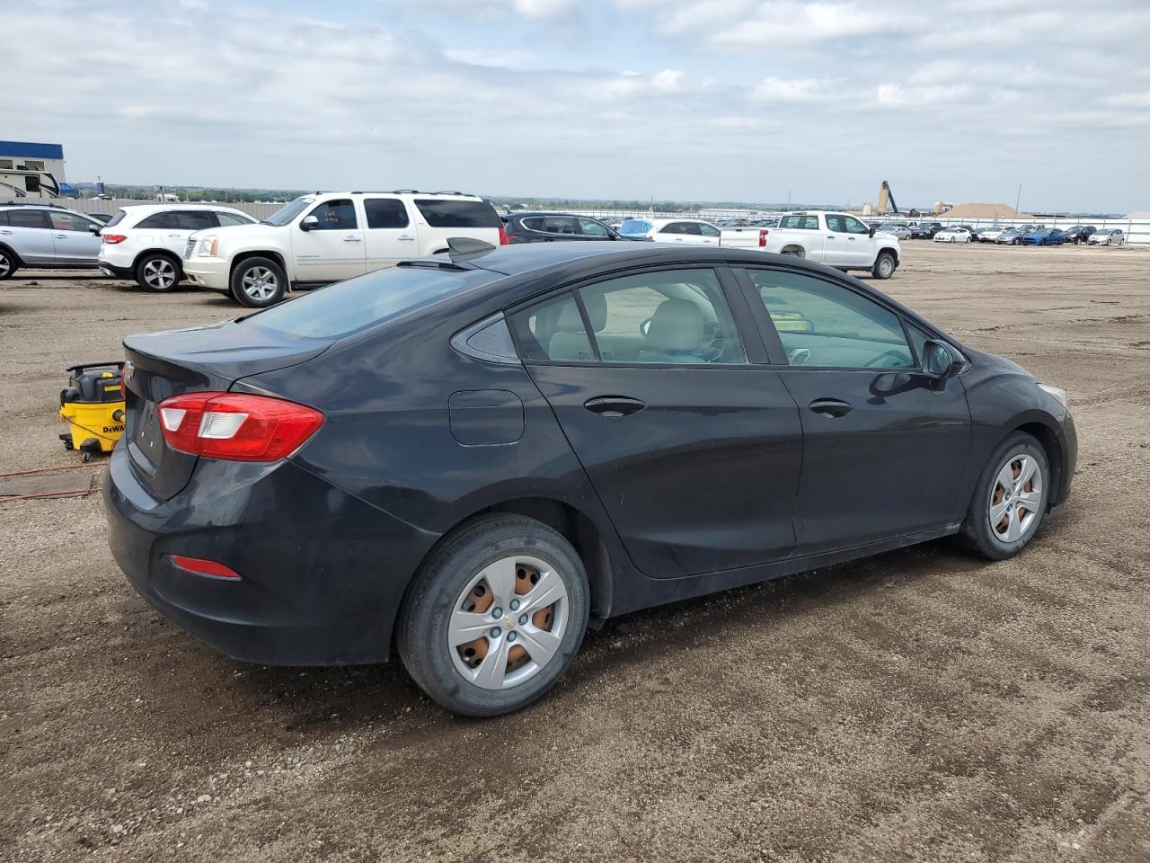 2016 Chevrolet Cruze Ls - Фото 3