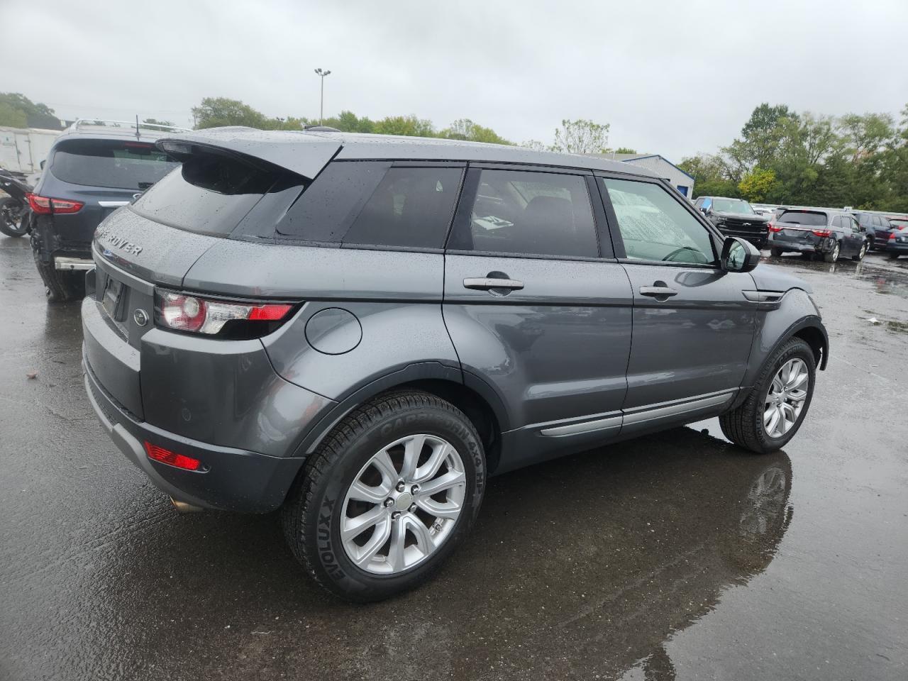 2015 Land Rover Range Rover Evoque Pure - Image 3