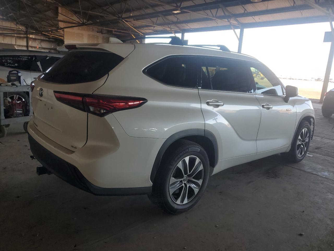 2020 Toyota Highlander Hybrid Xle - Фото 3