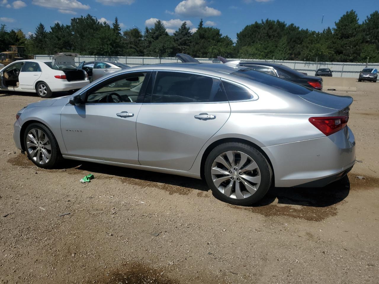 2017 Chevrolet Malibu Premier - Image 2
